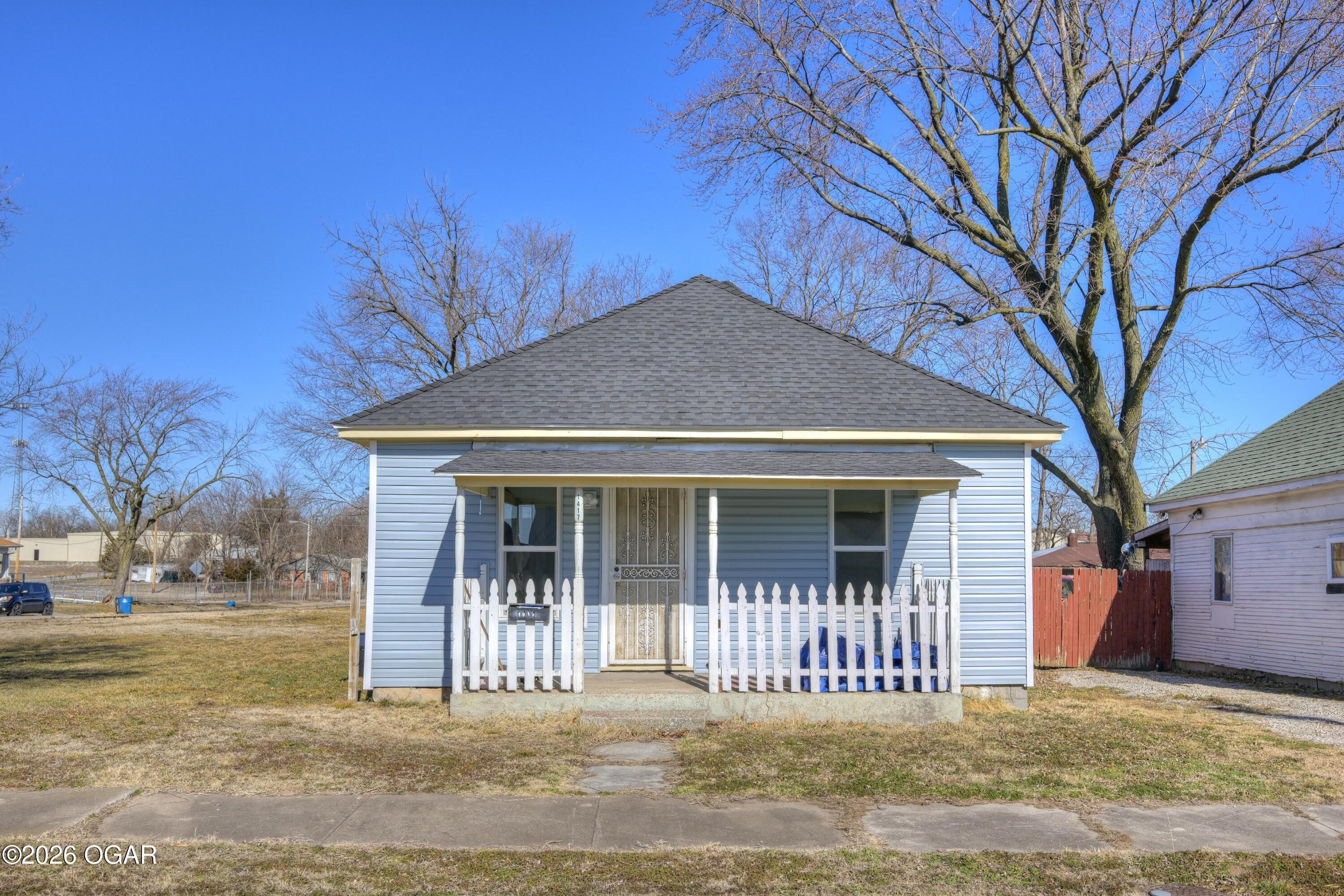 1417 W A Street – photo 1 of 23