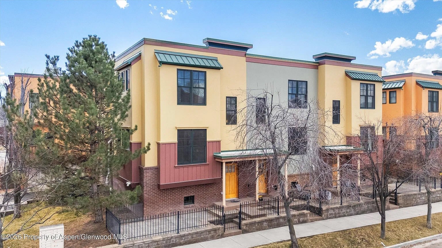 1002 Colorado Ave – photo 1 of 43