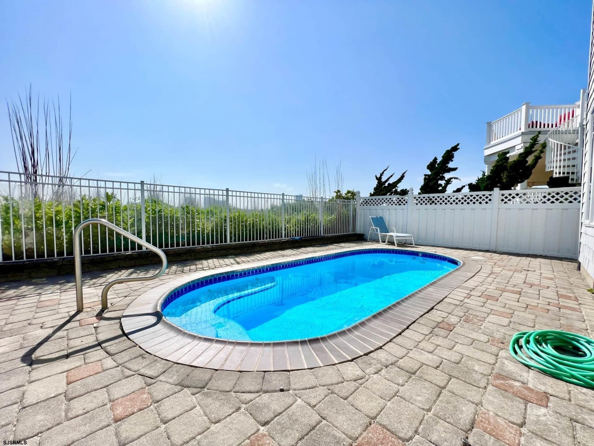 24 Ocean W Dr – photo 1 of 48