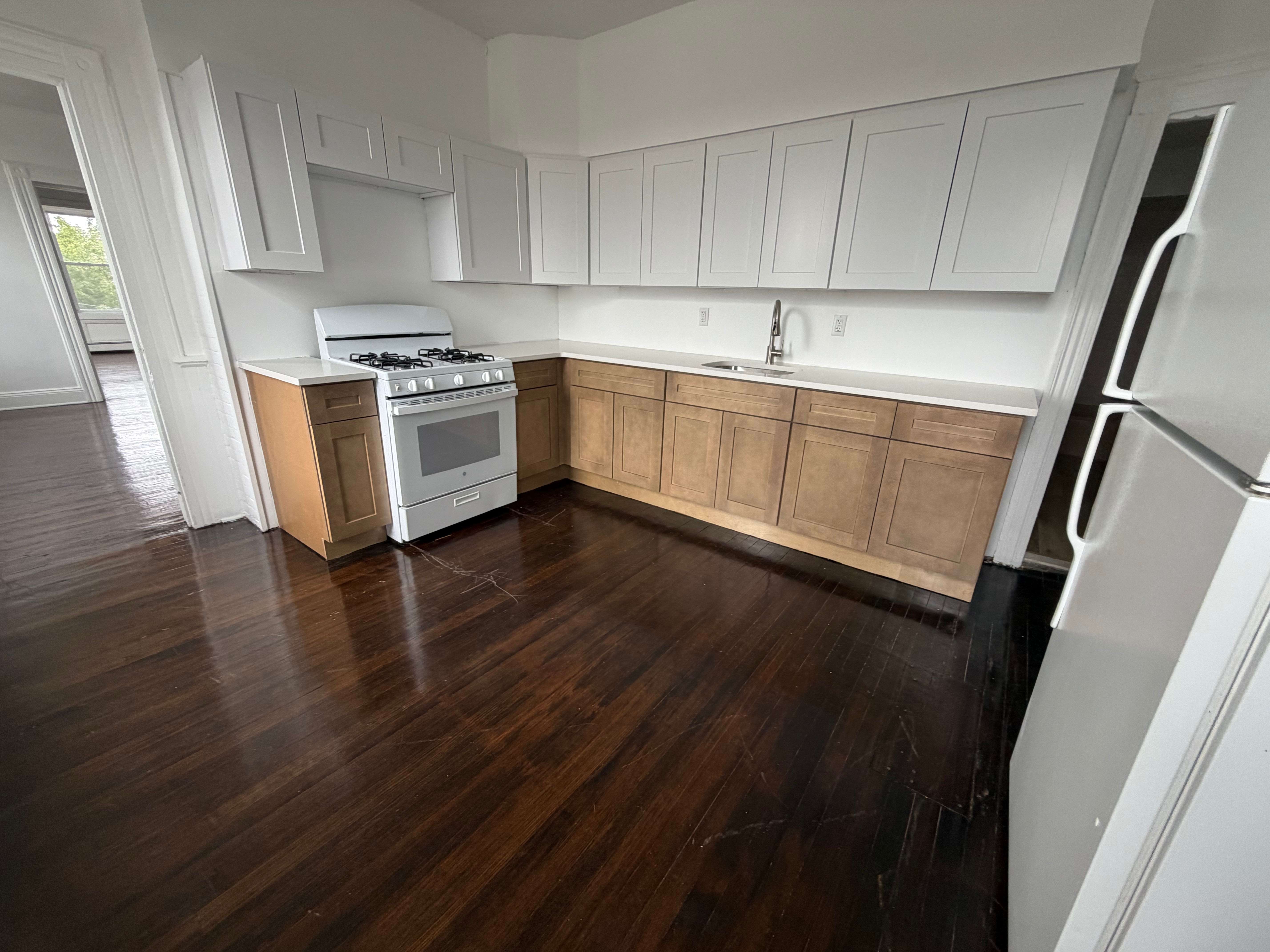 32 Geneva St – photo 1