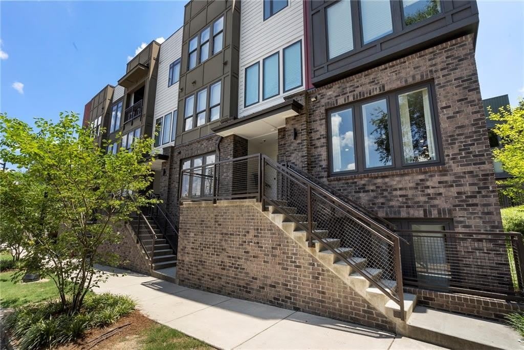 371 Pratt Drive SE – photo 1