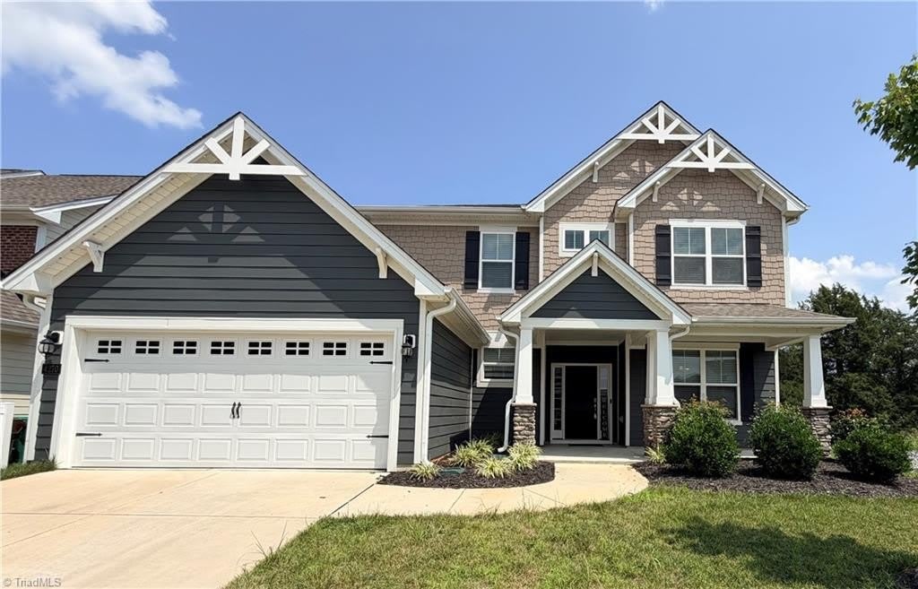 4270 Pelican Street – photo 1 of 172