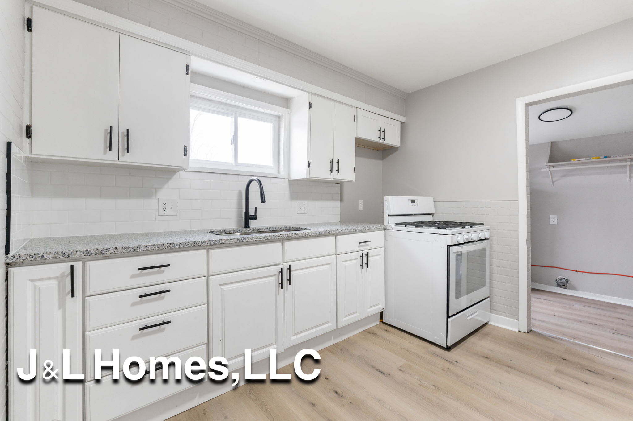 279 Lechner Avenue – photo 1