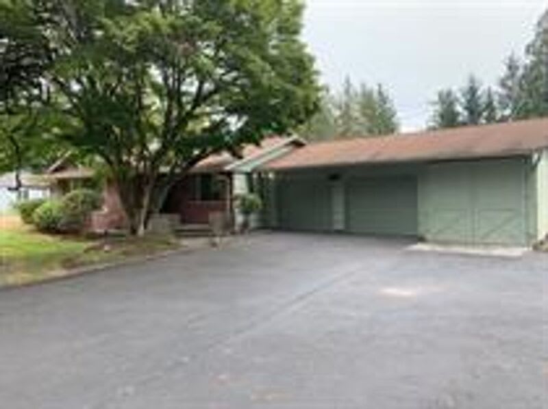 603 South Davies Road – photo 1 of 29