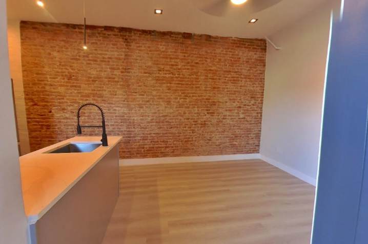 60 Leroy St – photo 1
