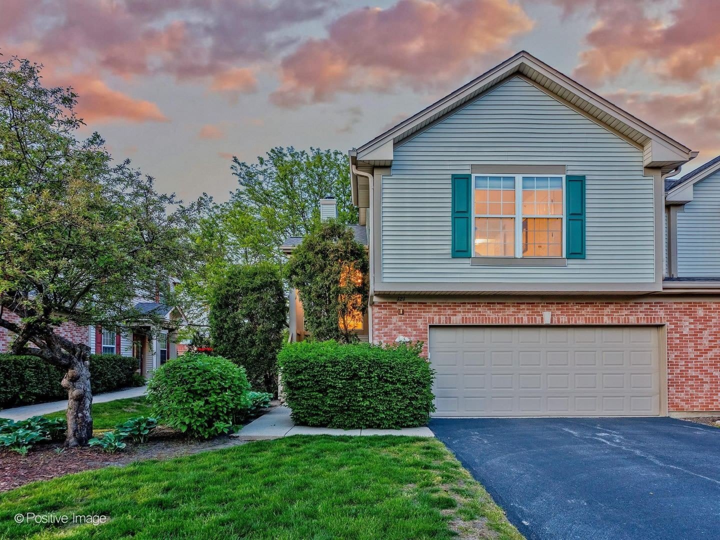 121 Commons Court – photo 1