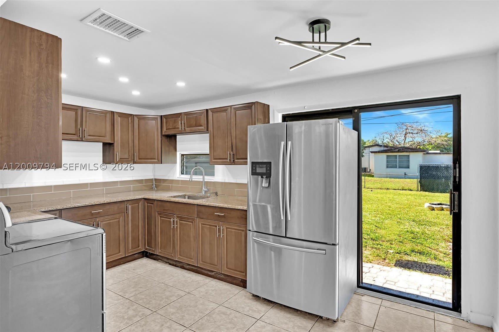 4156 SW 49th Ct – photo 1