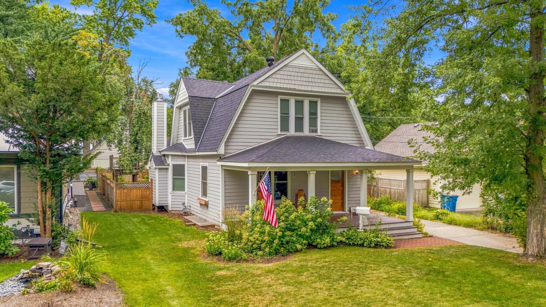 2168 First Street – photo 1 of 12