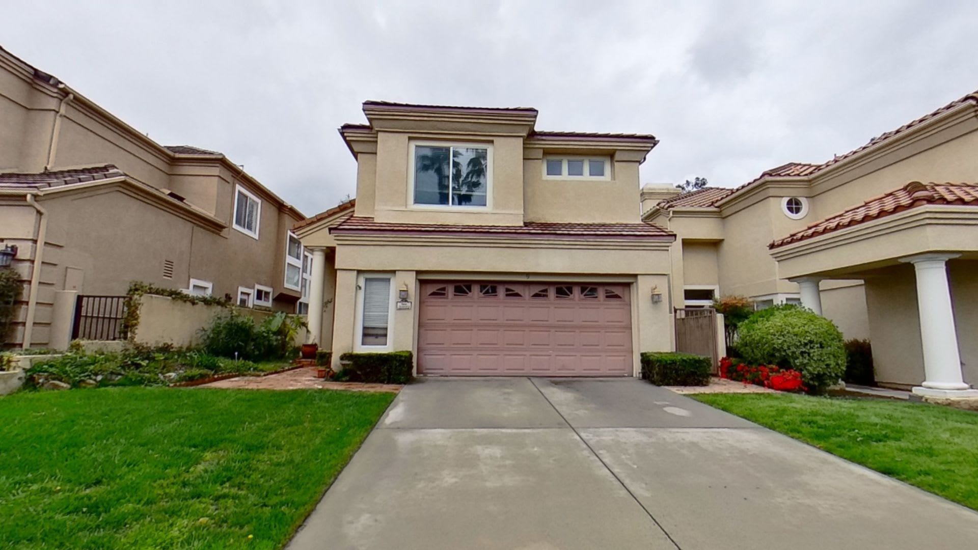 MOVE IN PROMO: 9 Inverary Trabuco Canyon, CA 92679 3 Bedroom 2.5 Bath! – photo 1 of 25