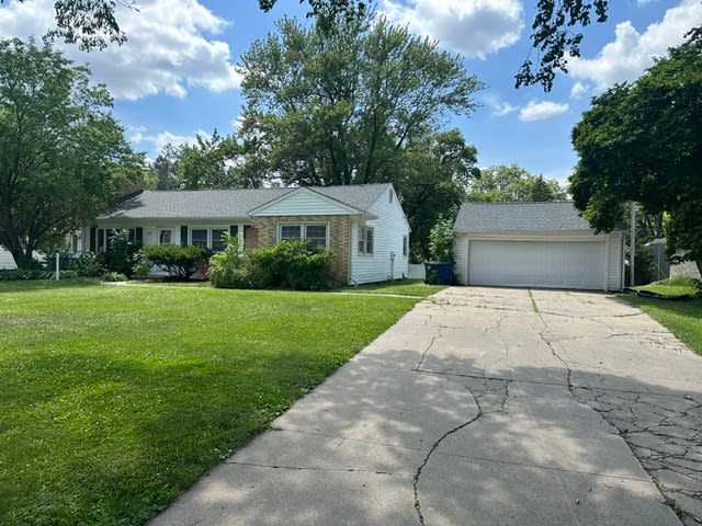 110 Montrose Road – photo 1