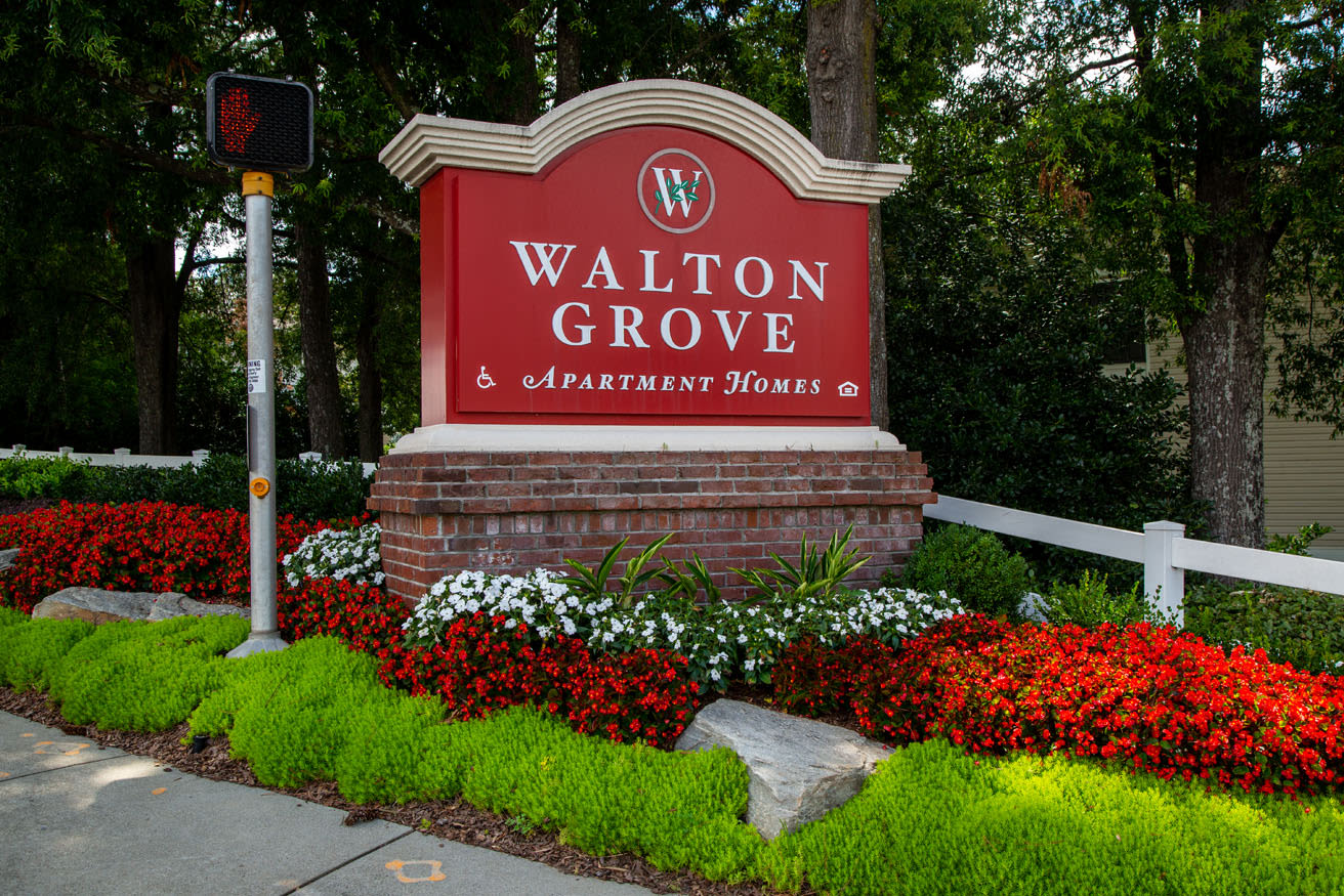 Walton Grove – photo 1