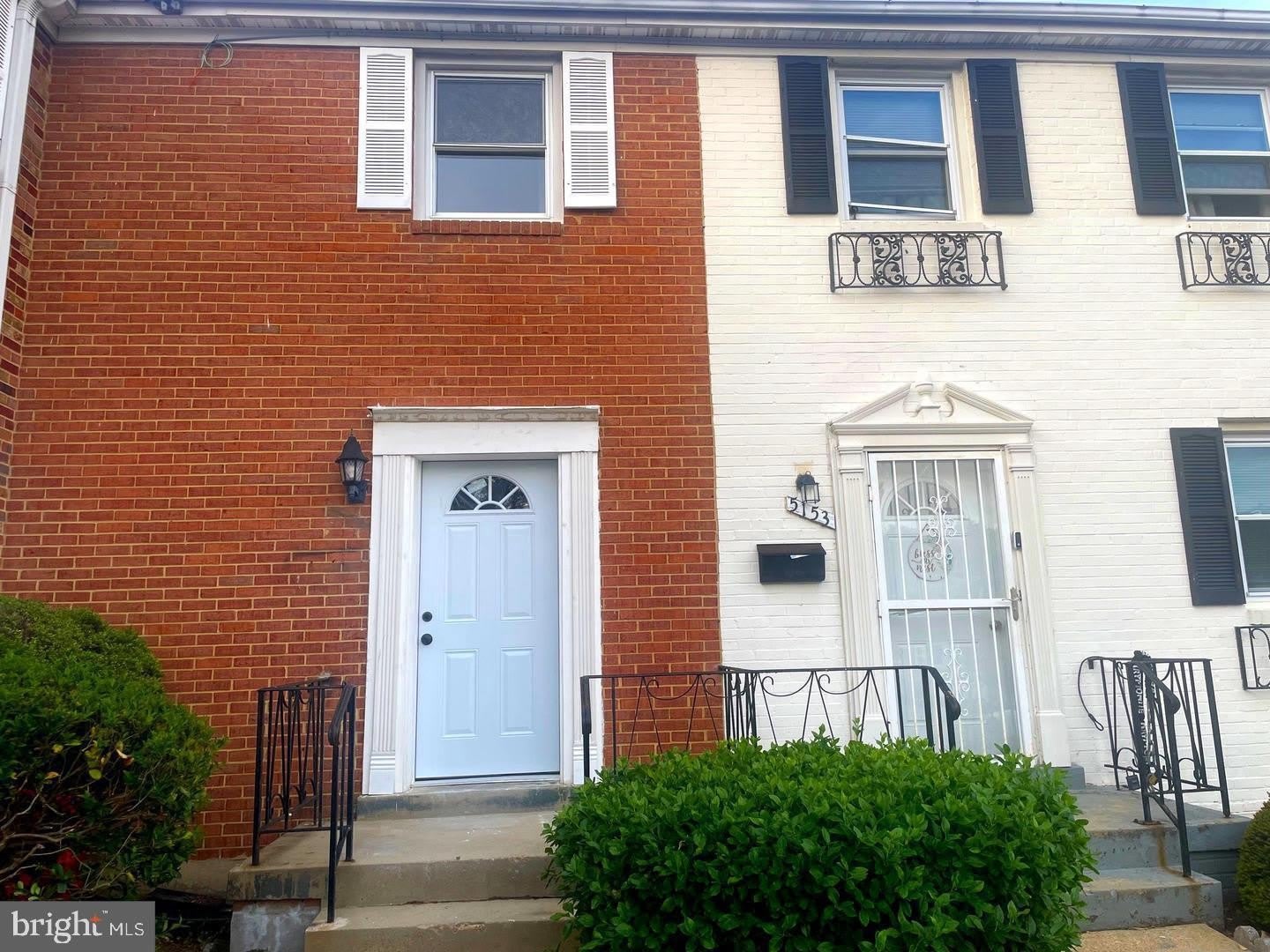 5155 Clacton Ave 55 – photo 1 of 137