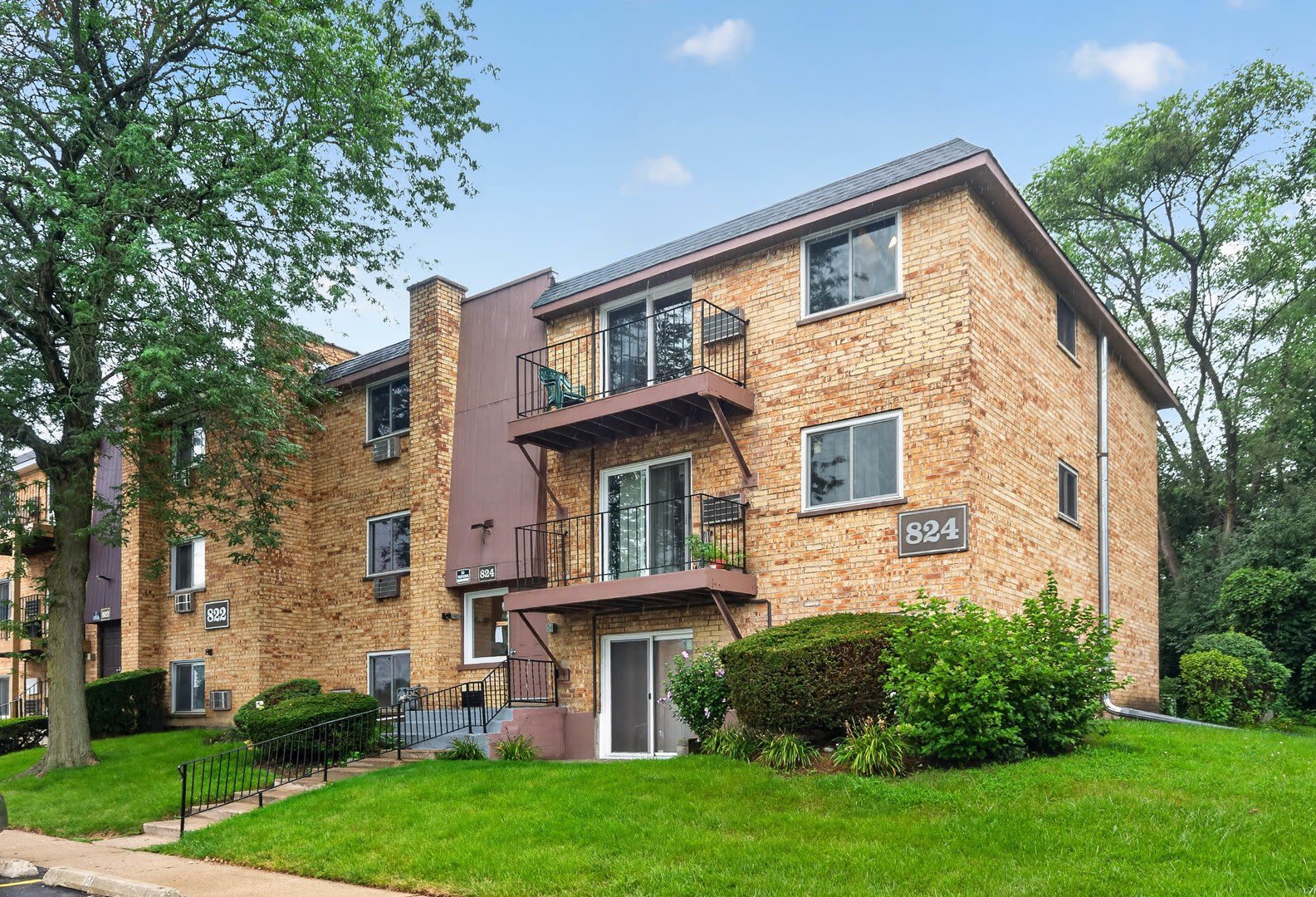824 W College Boulevard – photo 1 of 15