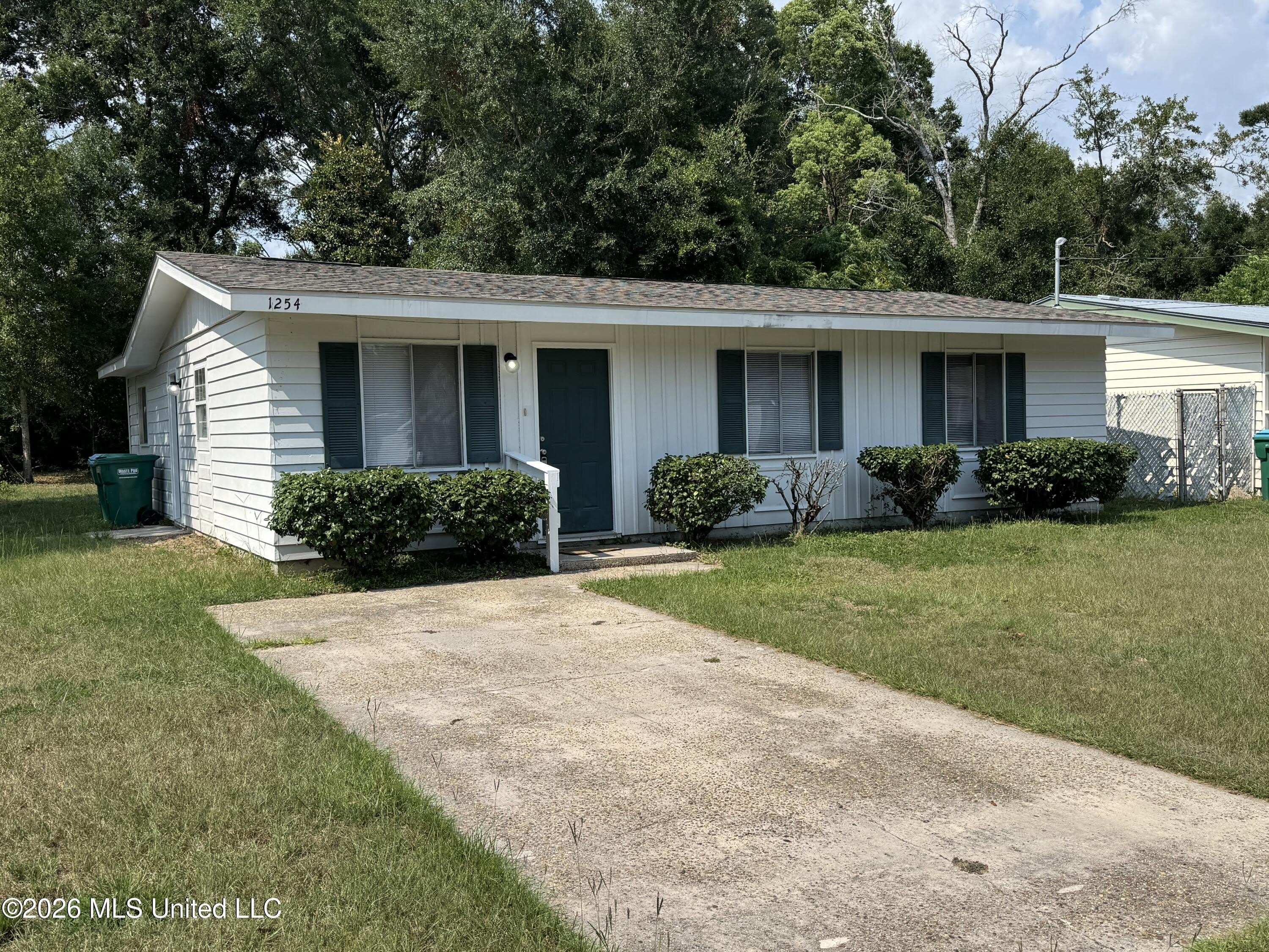 1254 24th Street – photo 1 of 10