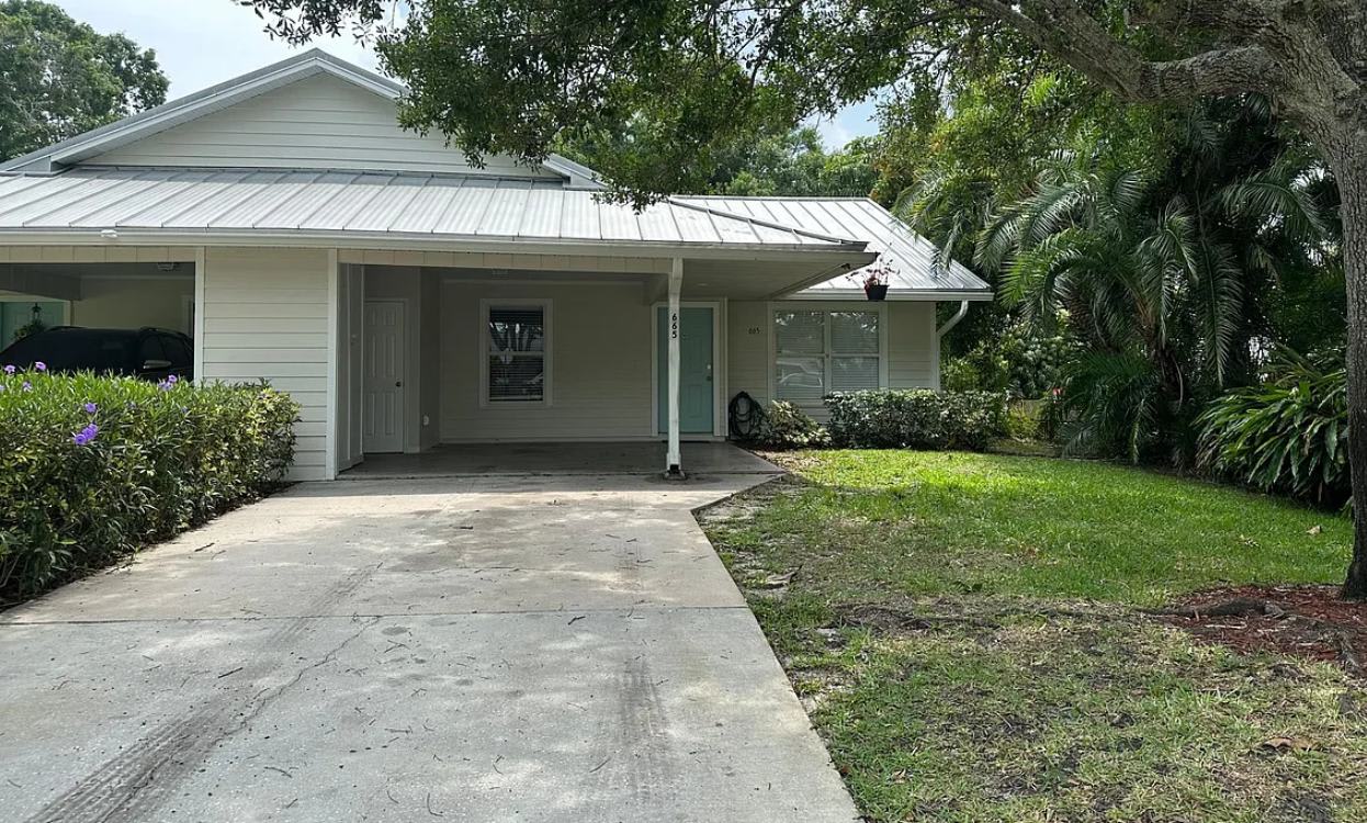 665 11th Pl – photo 1 of 13