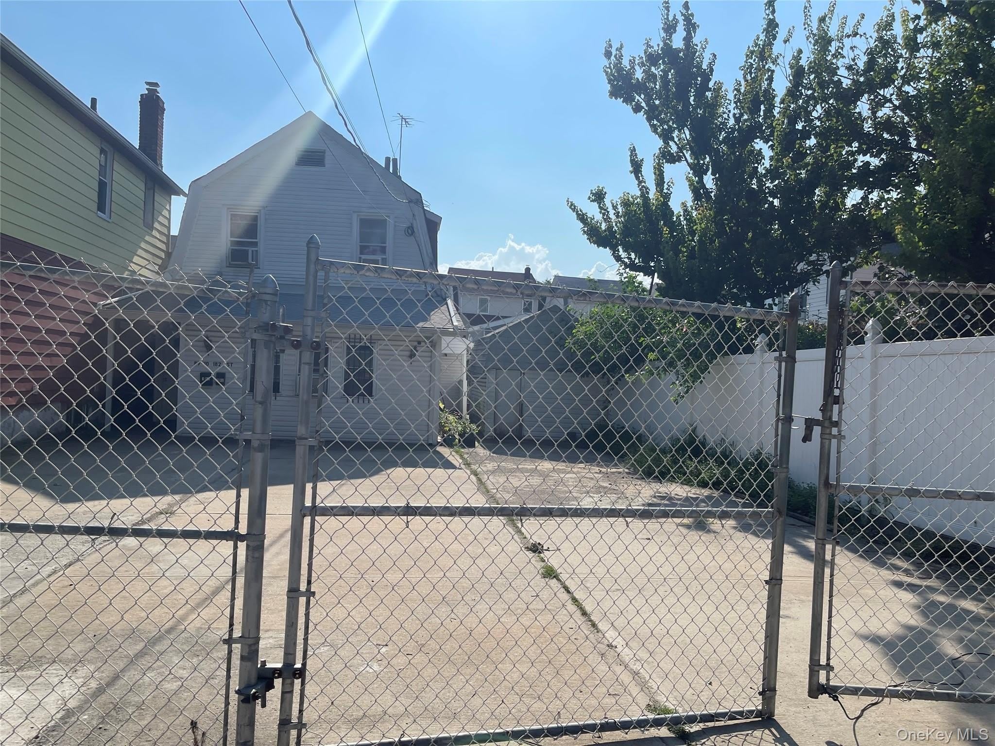 89-10 182nd Street – photo 1
