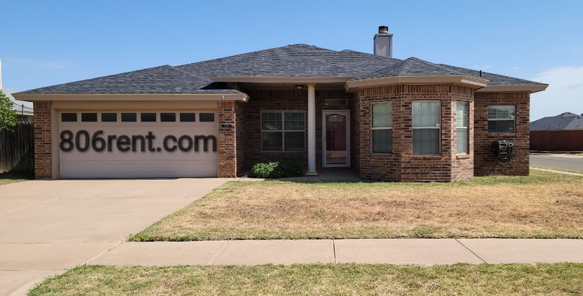 Spacious 4/2/2 on a Corner Lot – photo 1