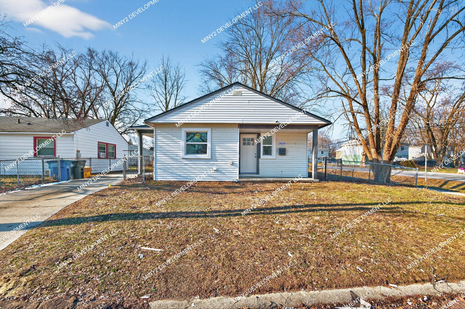 Completely Renovated 2 Bedroom Home In Westland – photo 1 of 115