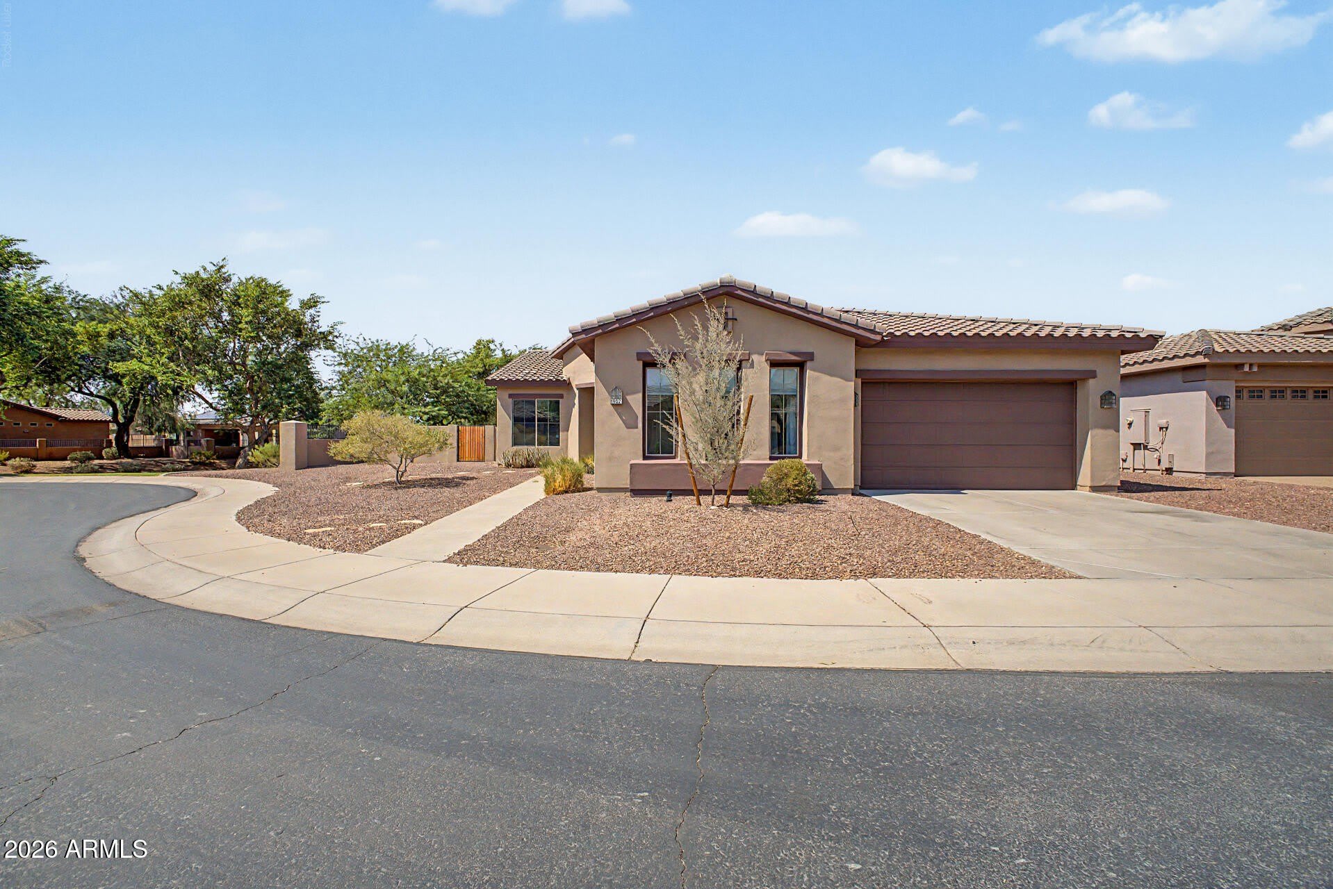 1902 E Desert Lane – photo 1
