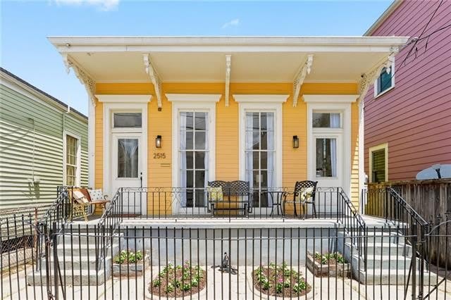 2515 LAUREL Street – photo 1