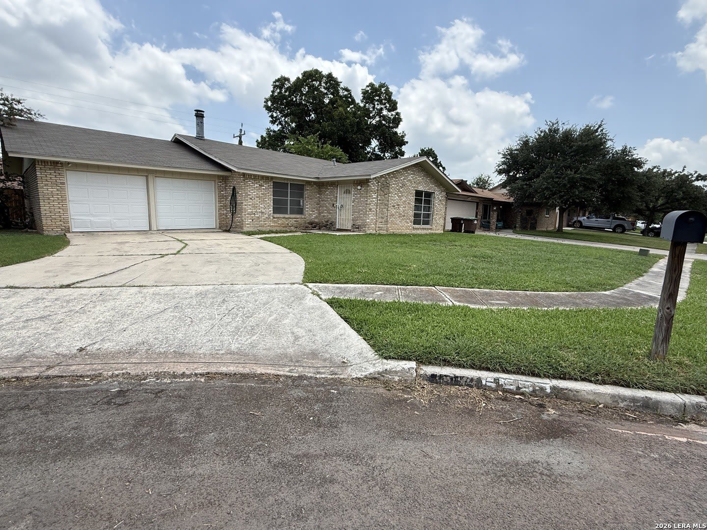 5522 GRAND LAKE DR – photo 1