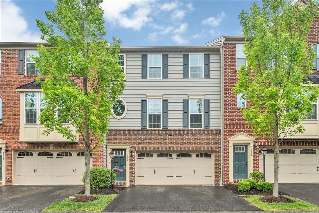 1503 Pointe View Dr – photo 1 of 31