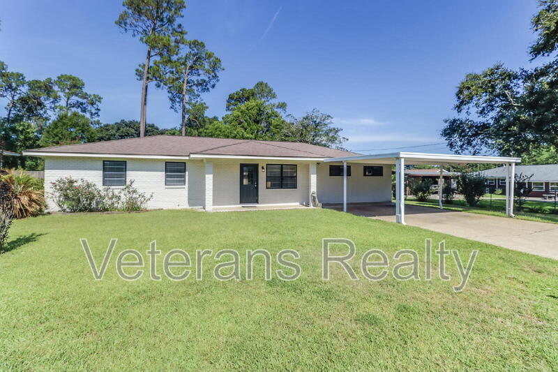 129 Quarles Street – photo 1 of 30