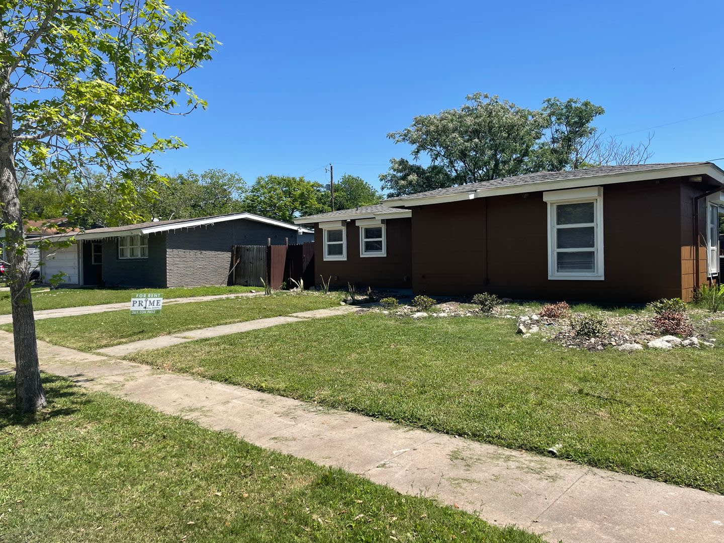 Centrally Located 3-Bedroom Home with Additional Back Apartment – photo 1