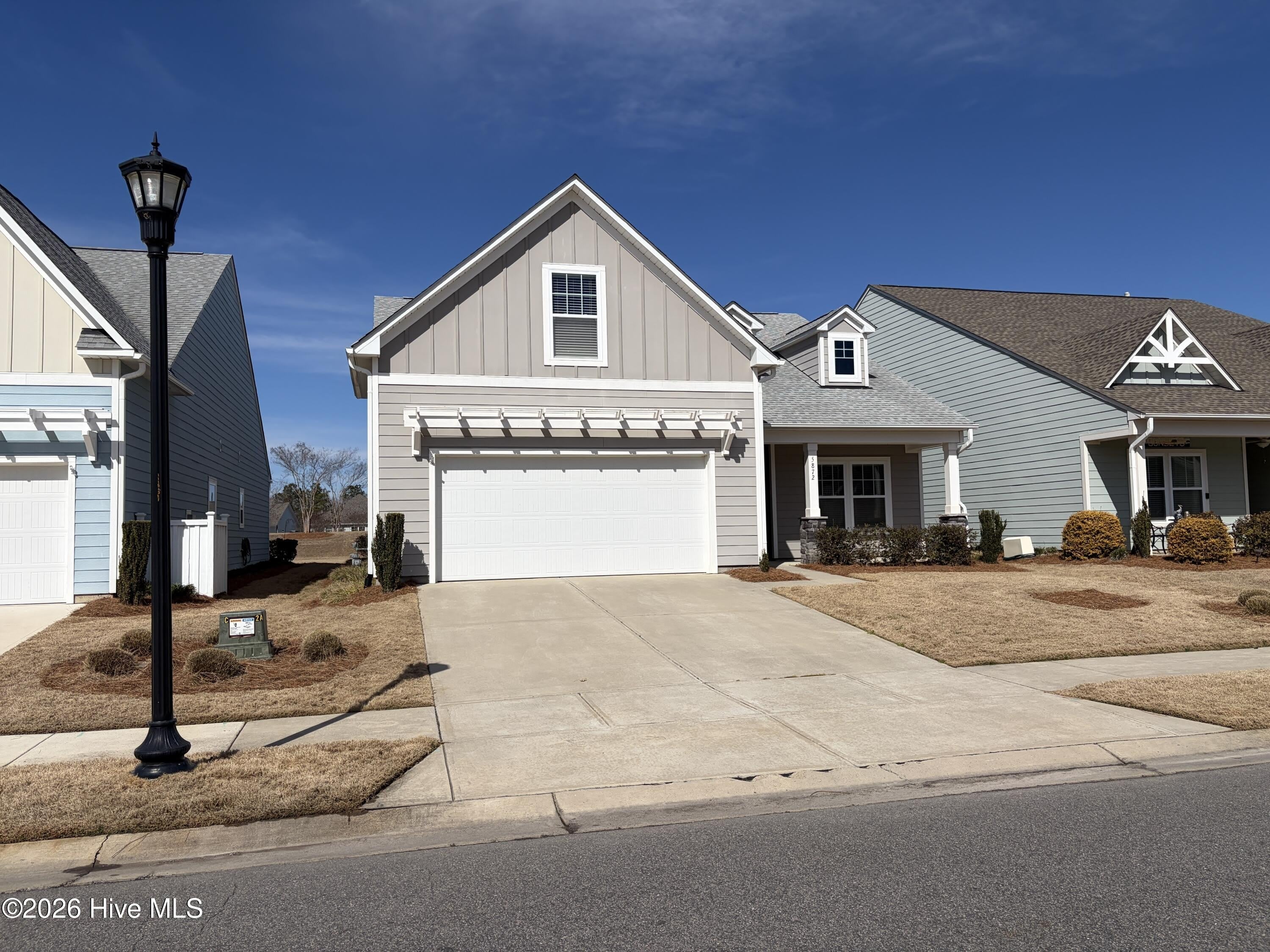 5872 Park W Circle – photo 1