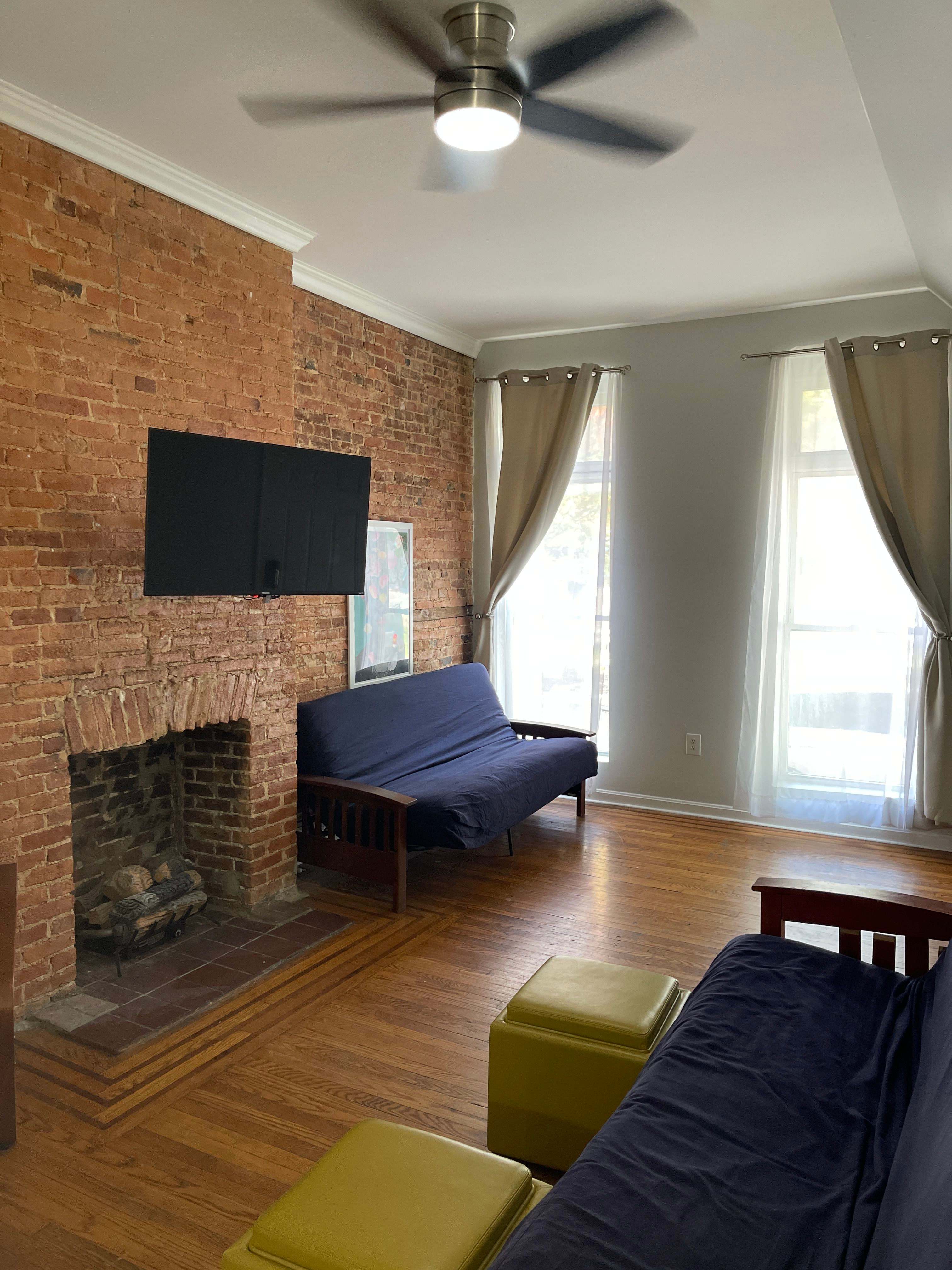 802 North Broadway – photo 1