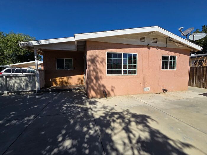 38577 Friendly Avenue – photo 1 of 12