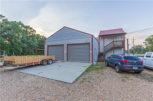 47310 N MORRISON Boulevard – photo 1 of 13