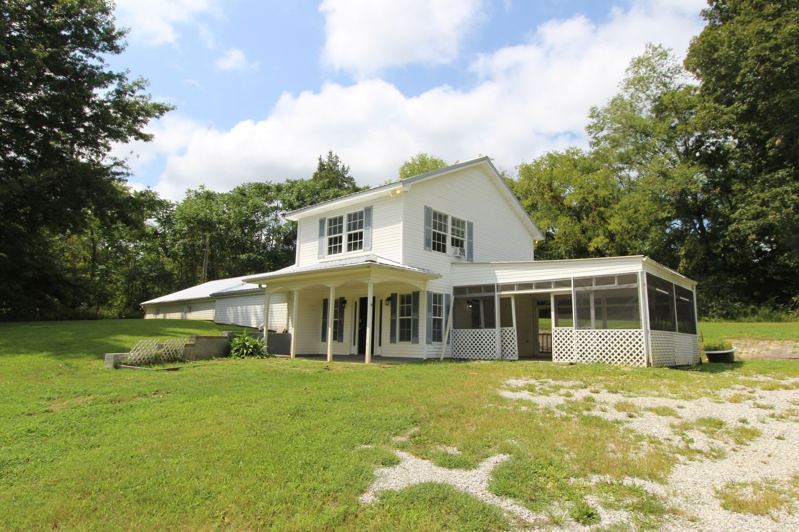Spacious 4-Bedroom Home in Baxter with Large Yard, Hardwood Floors &amp; Outdoor Shed – photo 1 of 36