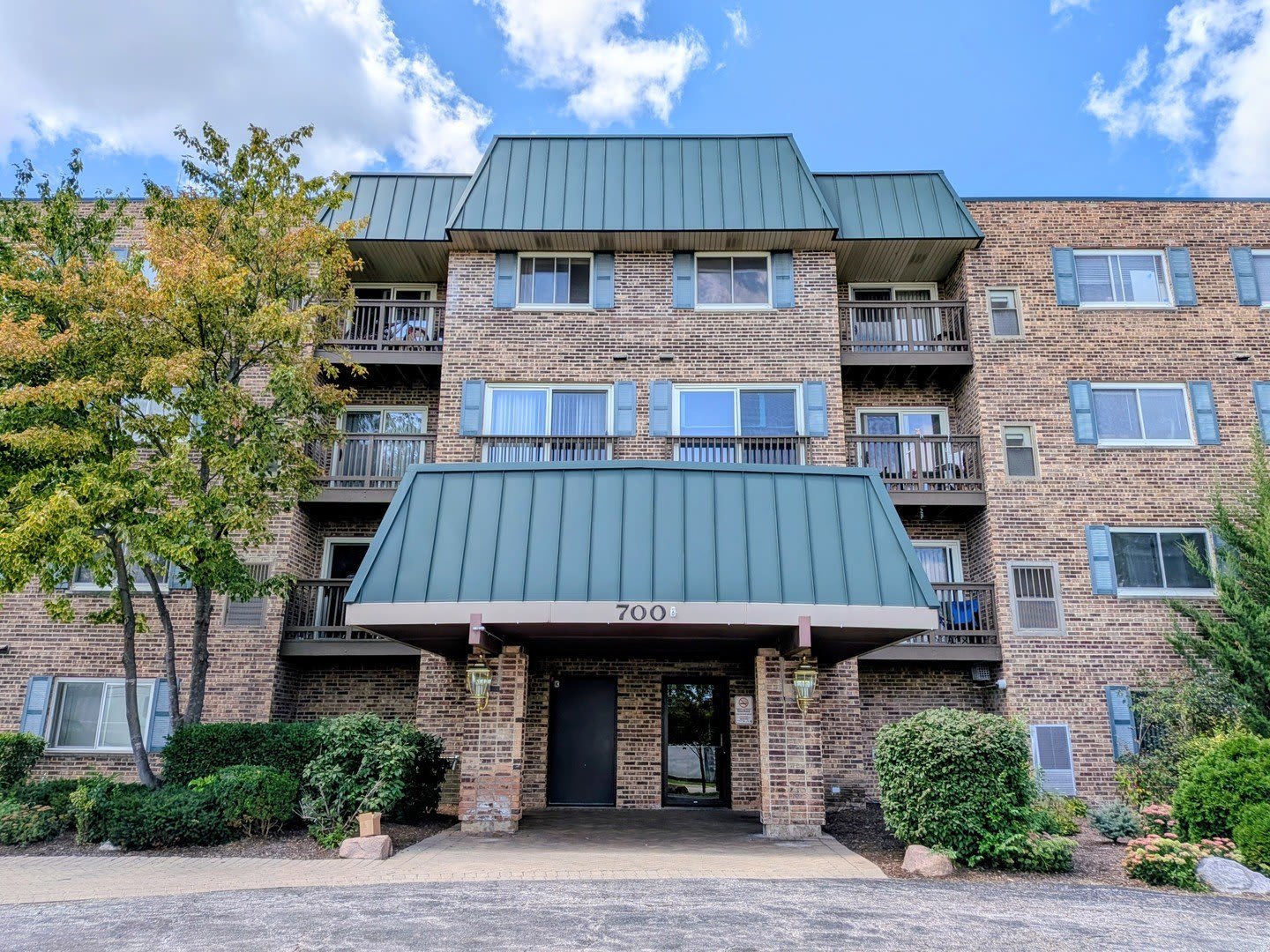 12 Oaks at Elk Grove