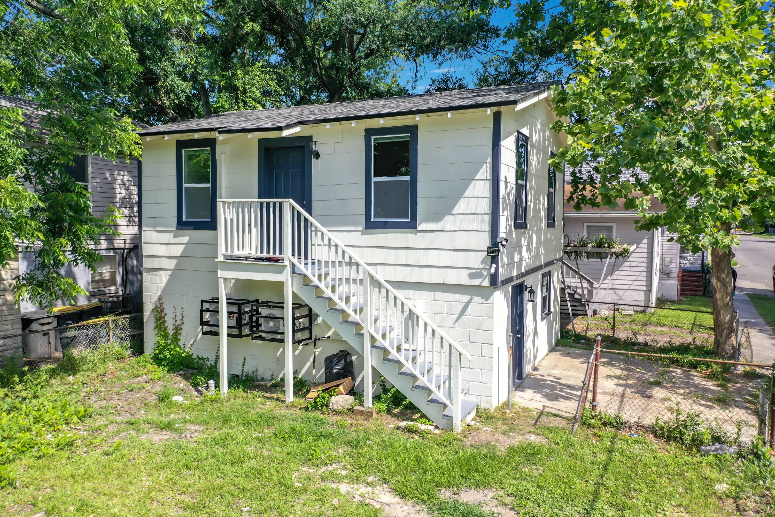 844 Tyler Street – photo 1