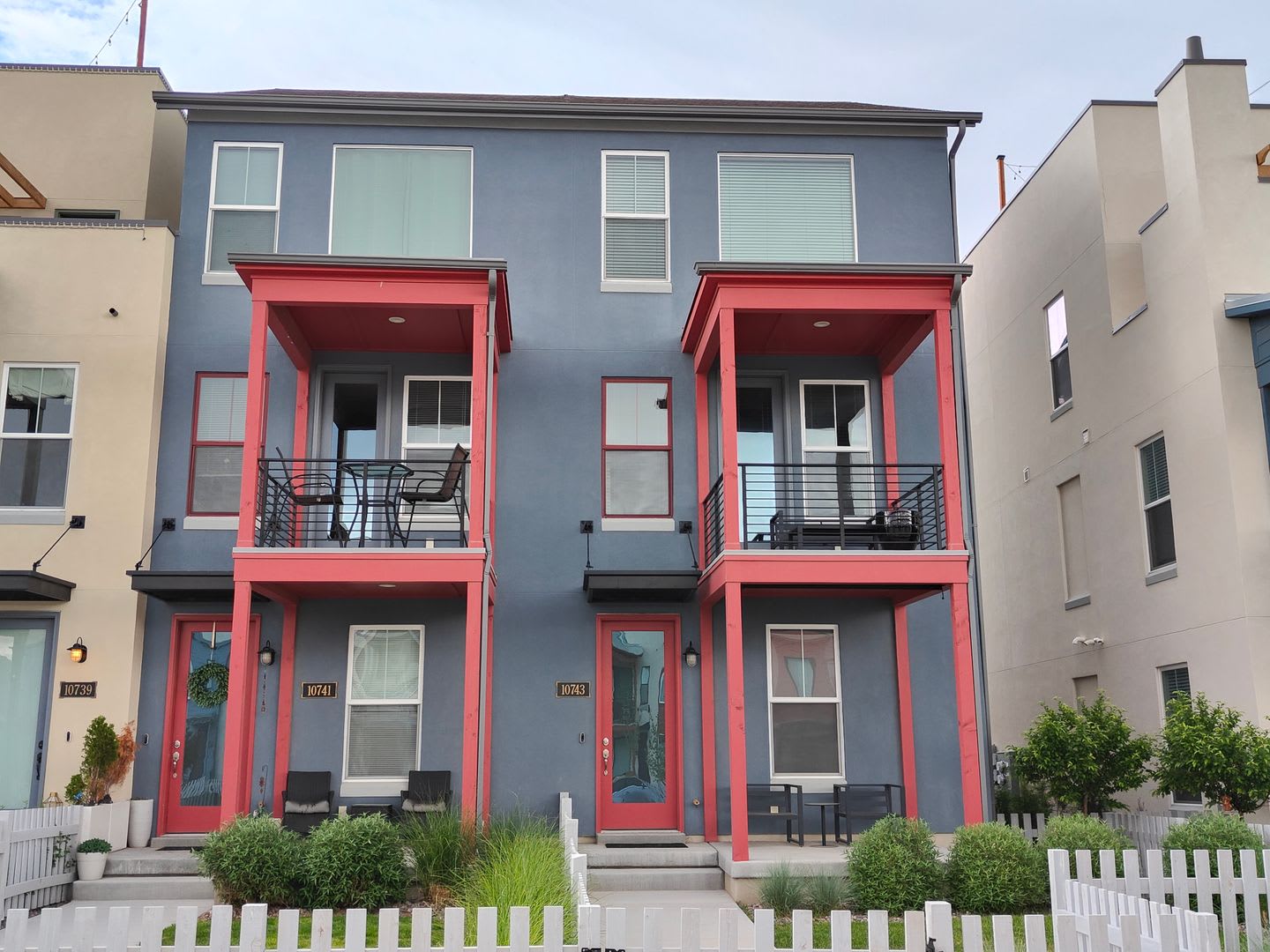 Beautiful 3-Story, 2-Bedroom Condo in Daybreak! – photo 1
