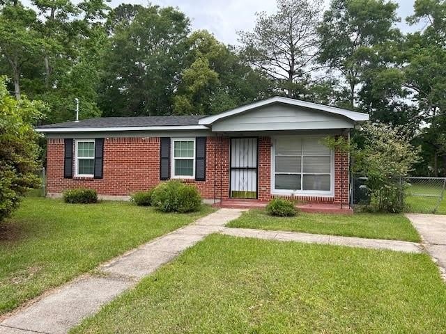 306 Grant Circle – photo 1 of 8