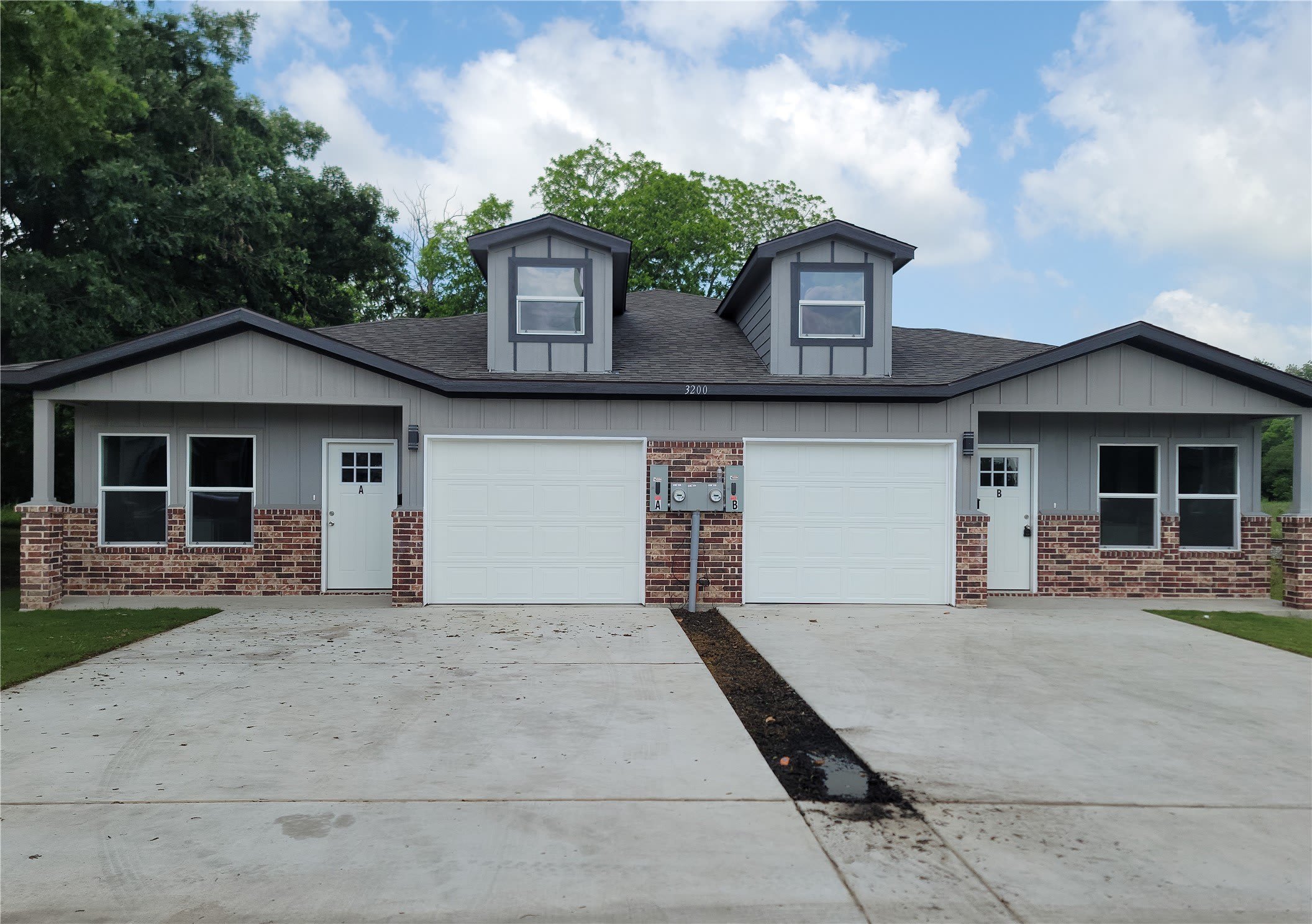 3200 King Street – photo 1