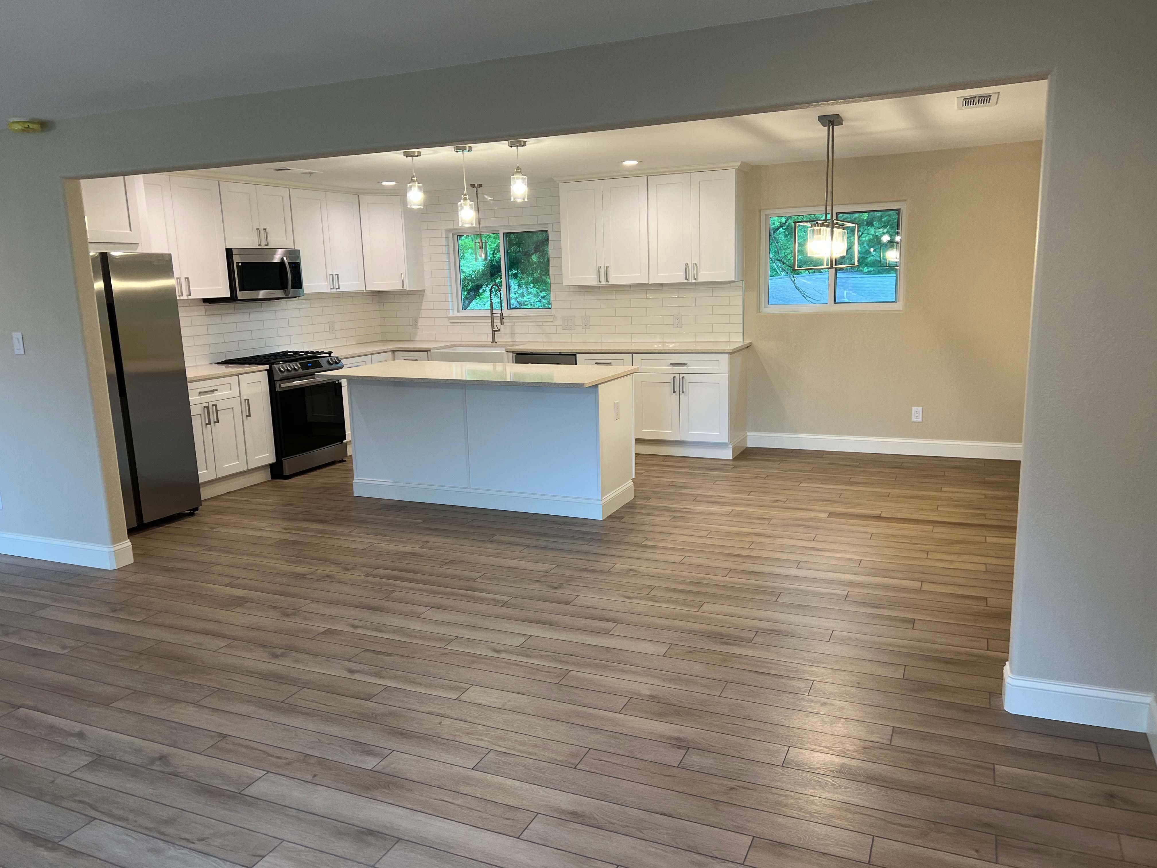 134 Alanna Dr – photo 1 of 12