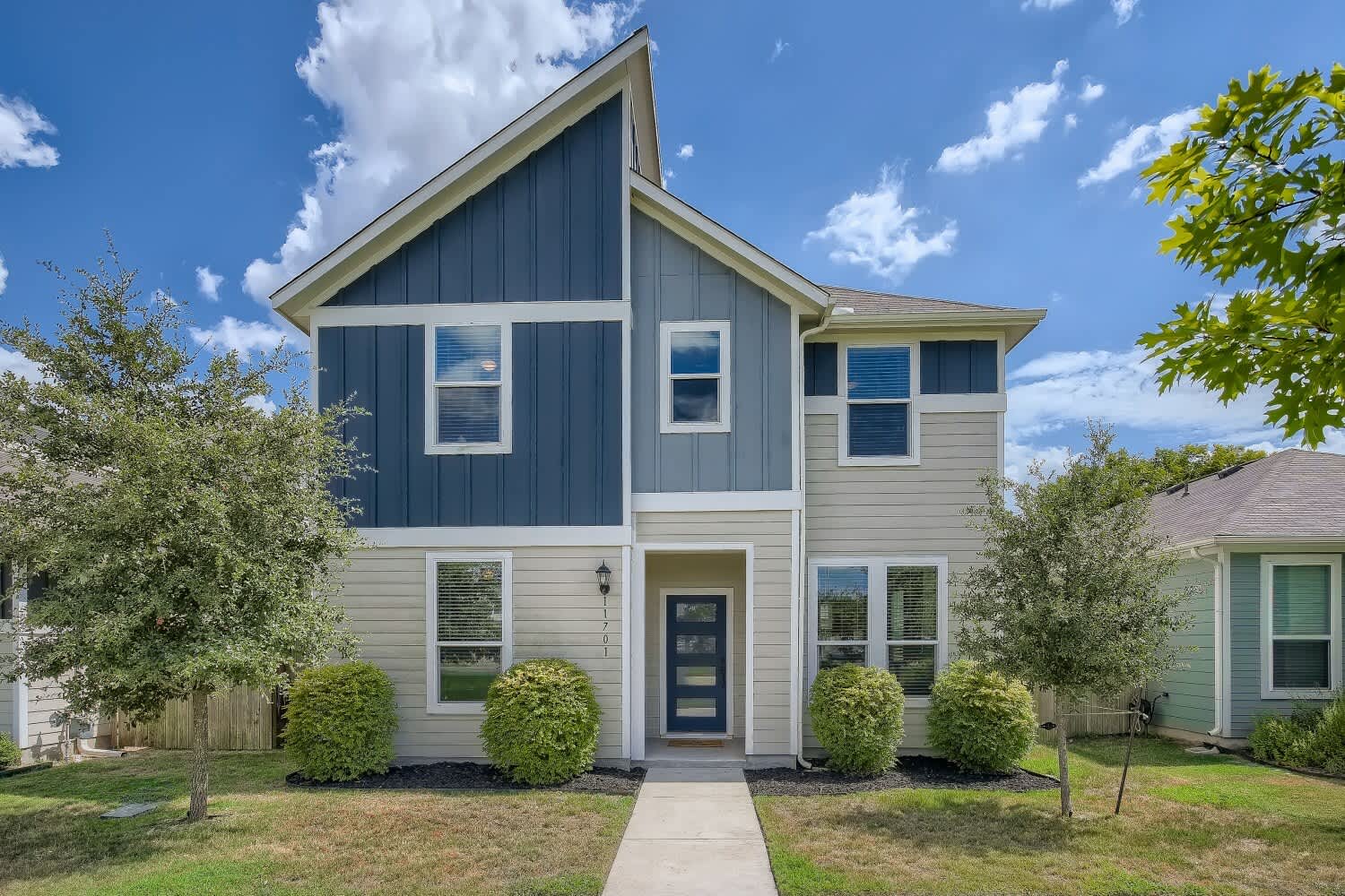 11701 Saddle Rock Drive – photo 1
