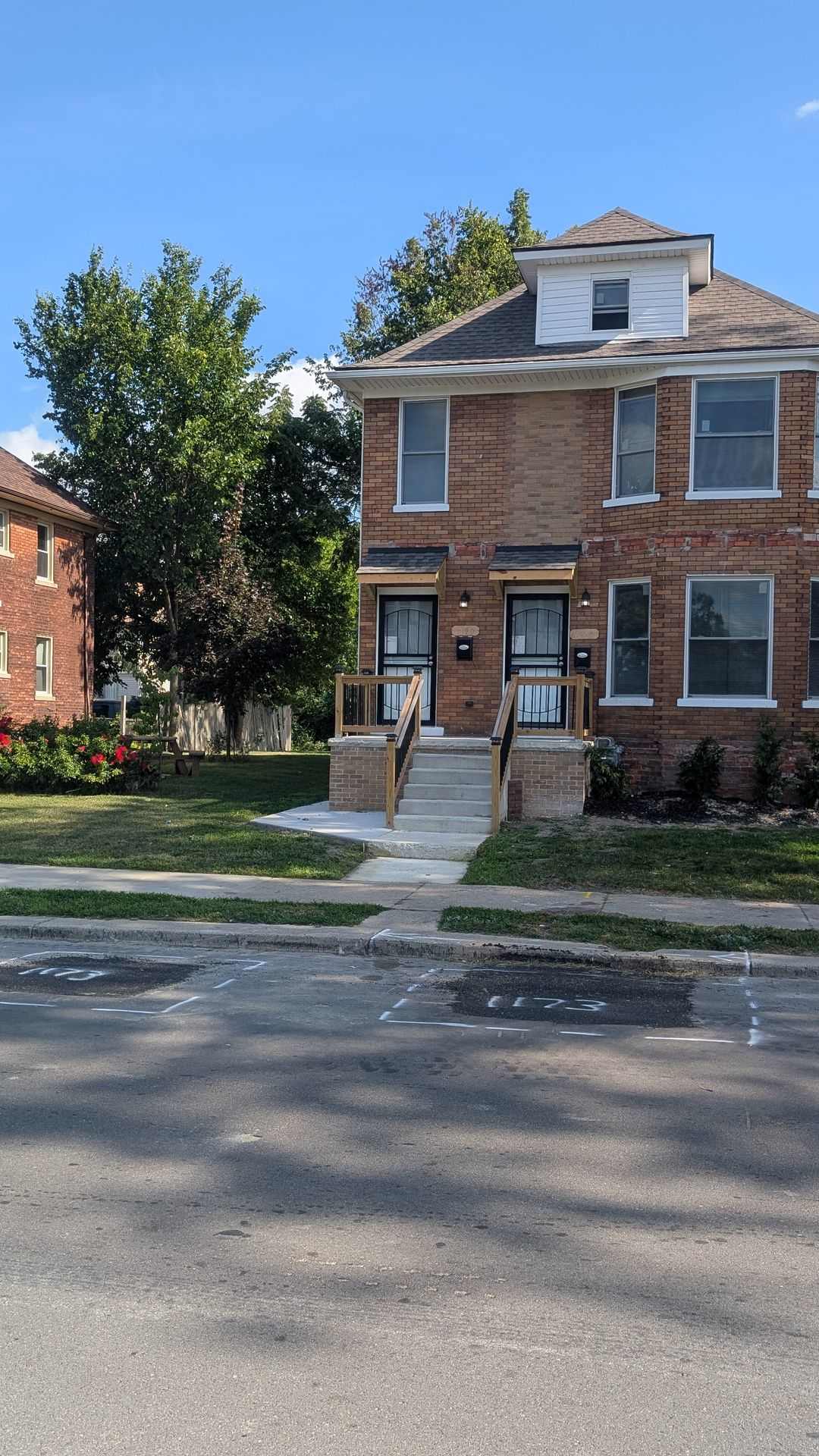 Newly Renovated Two-Bedroom – photo 1