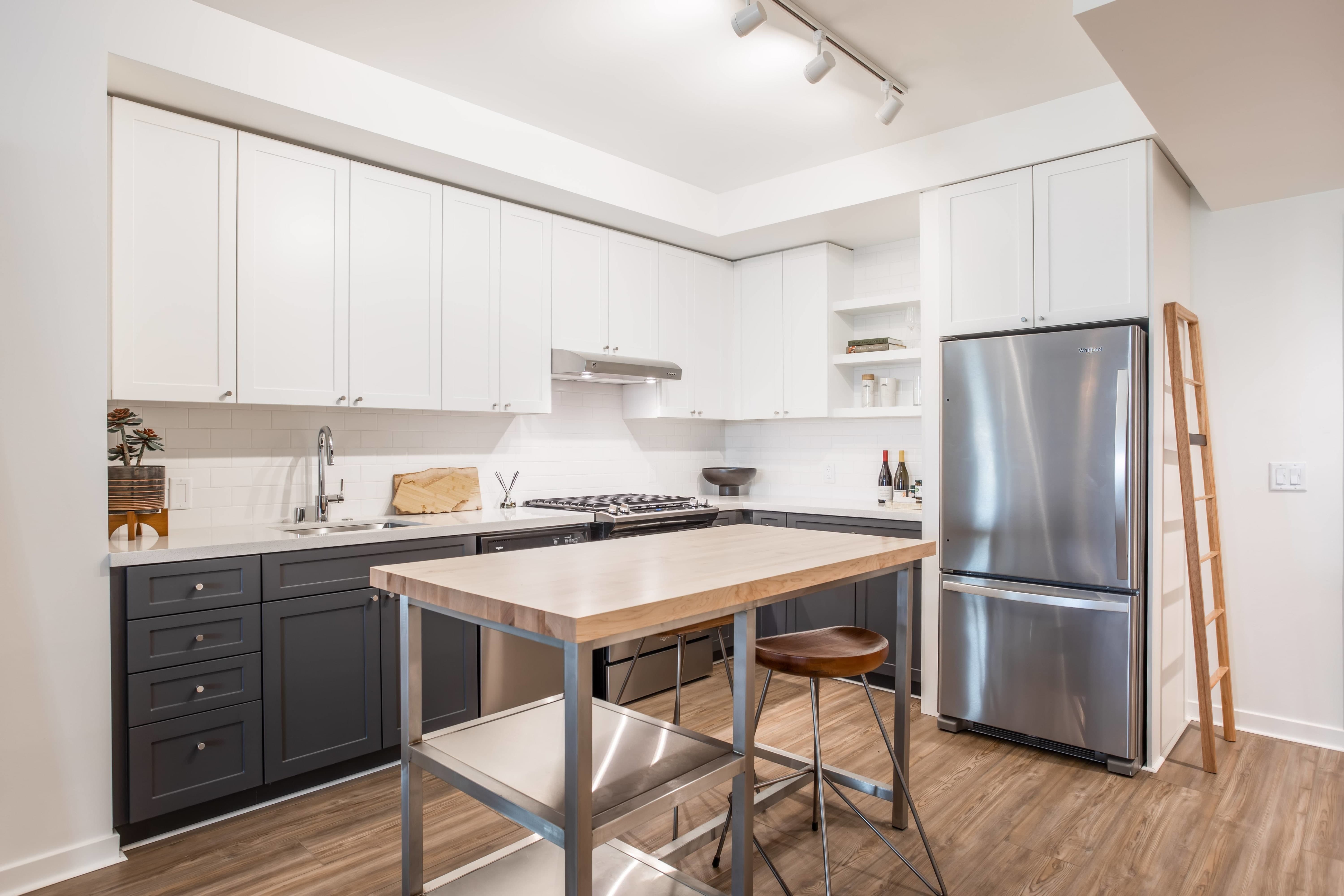 1806 Berkeley Way – photo 1
