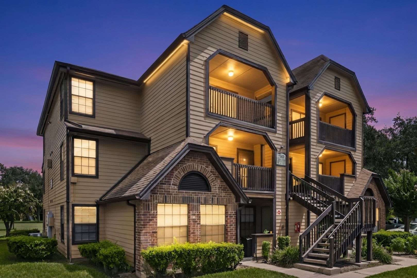 1 1 Condo In Gated Lakefront Community Of Altamonte Springs – photo 1 of 280