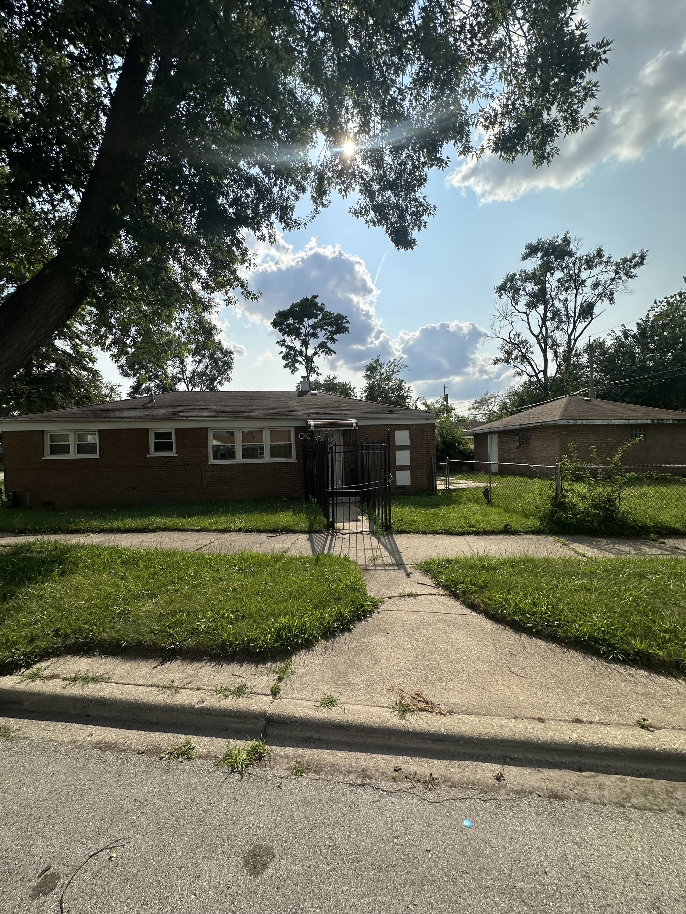 900 West Vermont Street – photo 1