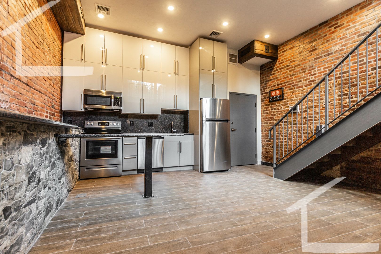 1033 Commonwealth Ave #101 Brookline MA 02445 – photo 1