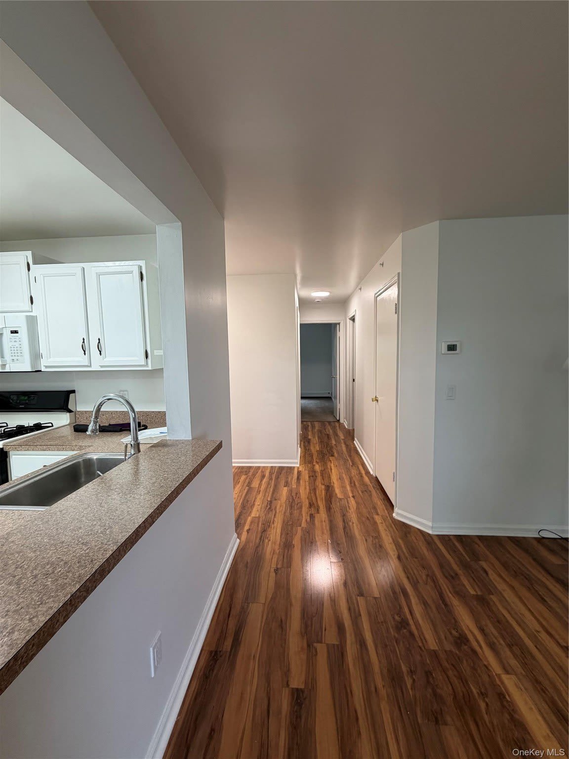 20 Lexington Hill – photo 1 of 10