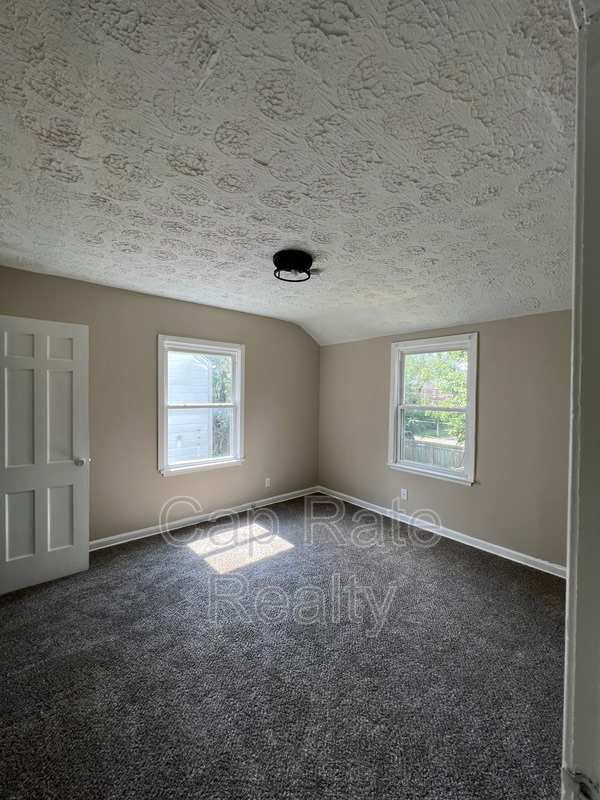 59 N Waverly St – photo 1