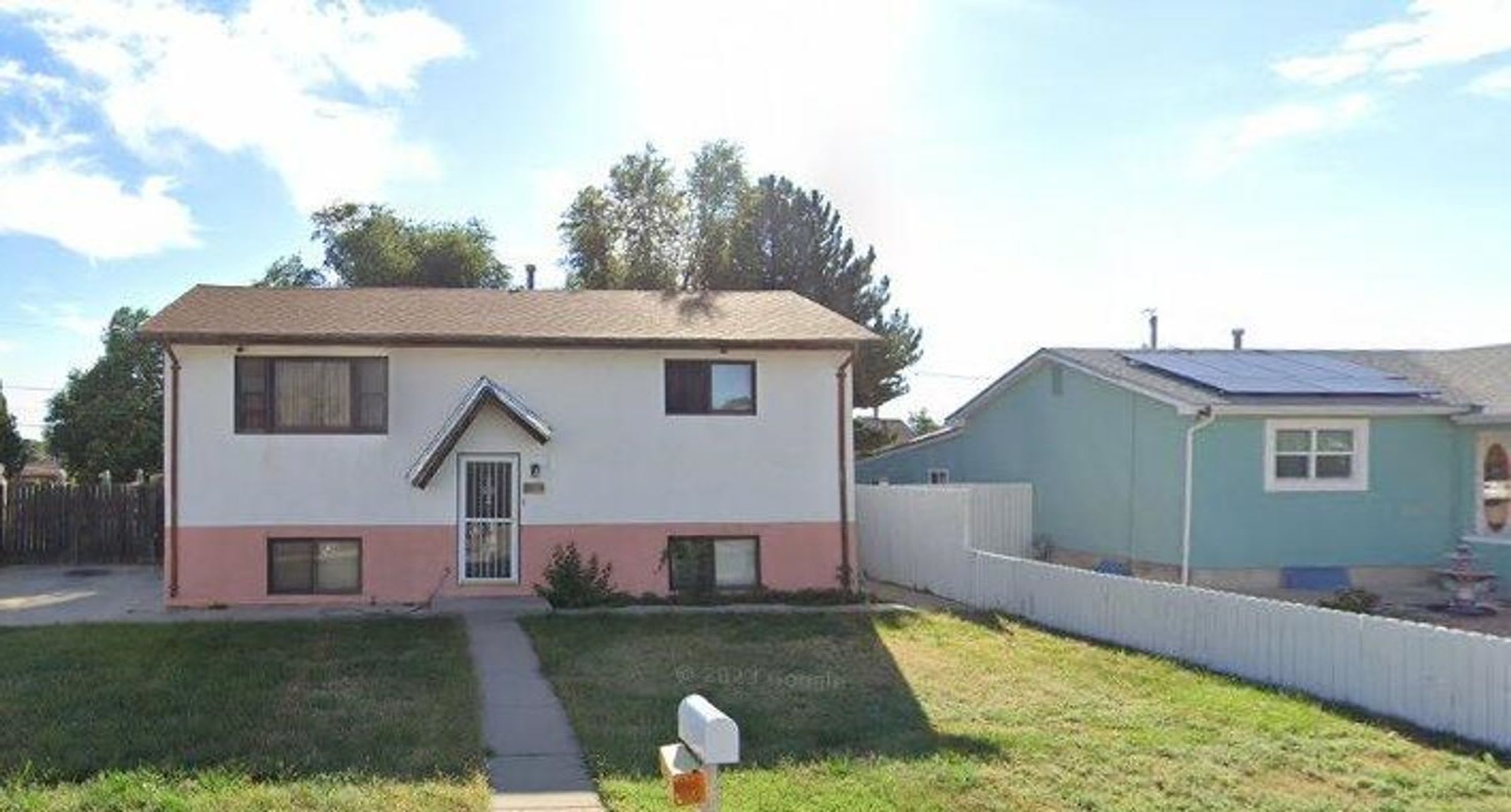 All Prospective Tenants Must Submit A 58Non Refundable Application Fee Per Applicant Online And Be Pre Qualified Prior To Any Showings – photo 1