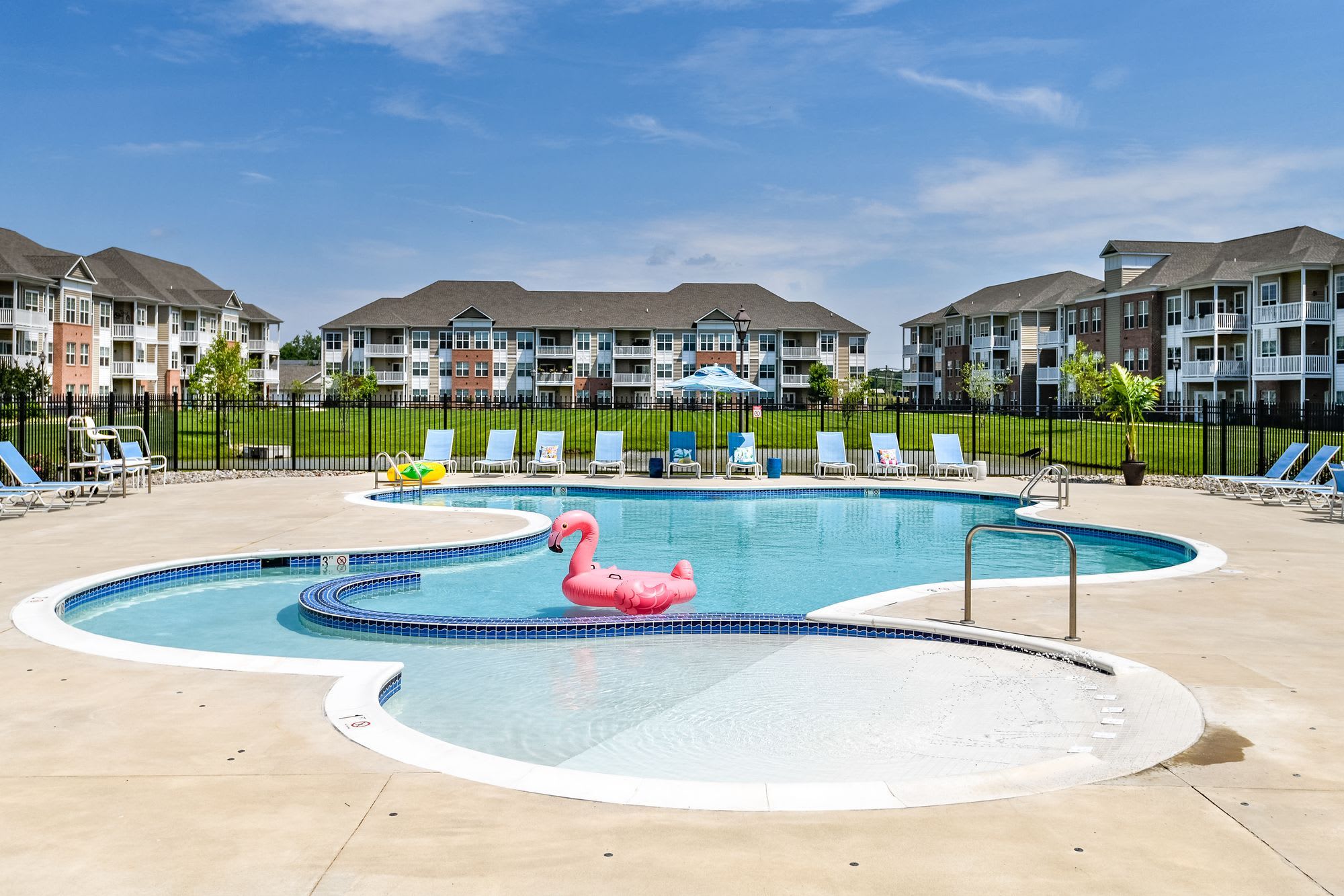 Ocean Aisle Luxury Apartment Homes – photo 1 of 190