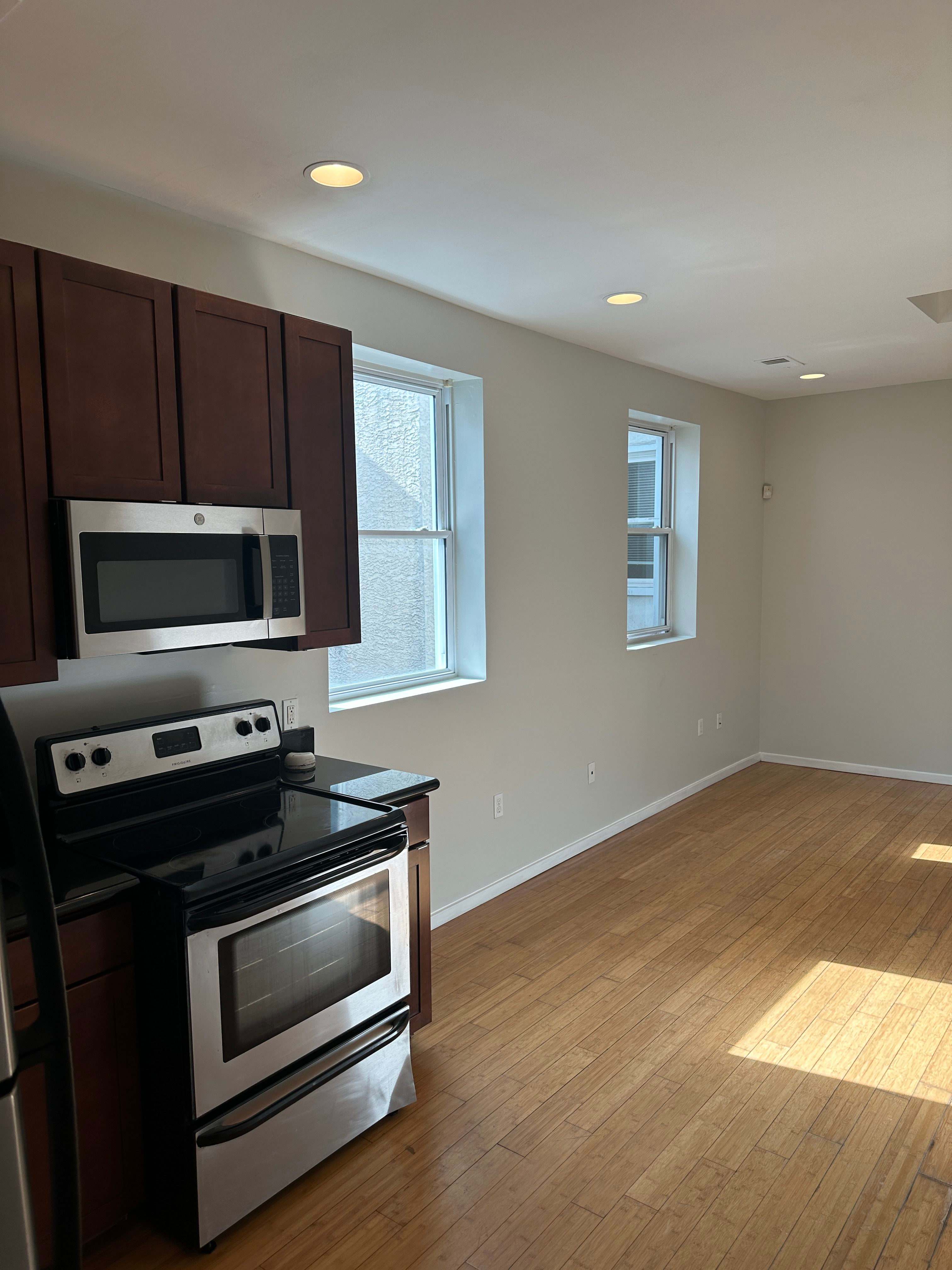1319 N 15th St – photo 1
